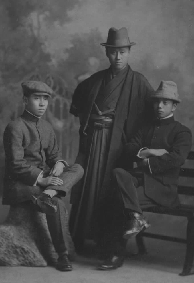 二代源蔵、弟源吉、末弟常三郎の三兄弟