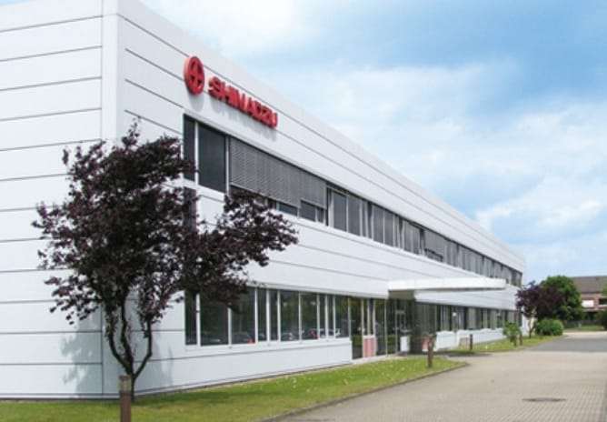 西ドイツのShimadzu（Europa）GmbH（SEG社）