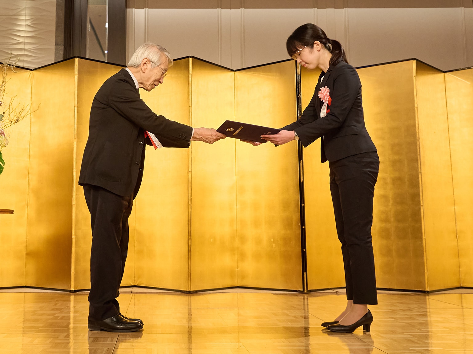 表彰式・贈呈式の様子