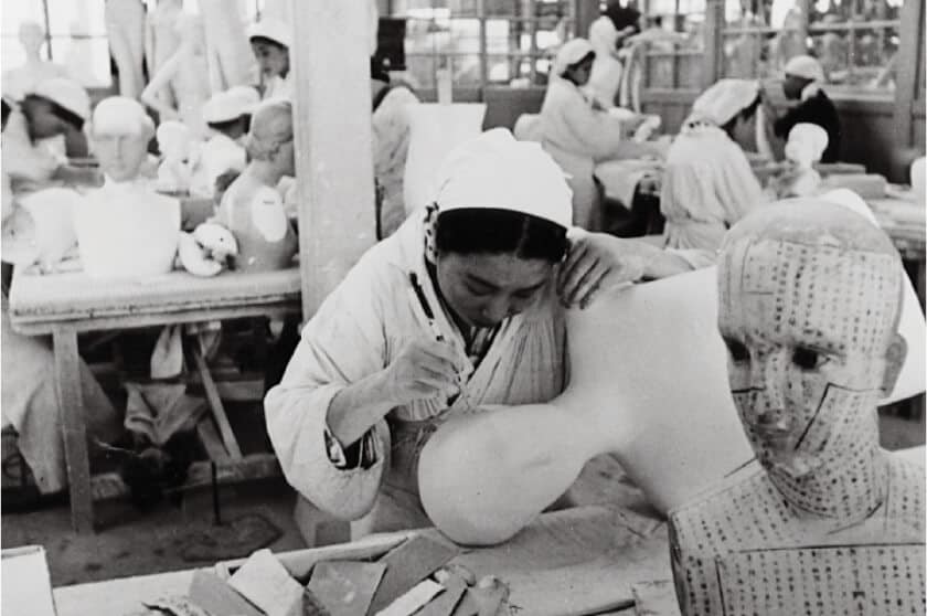 マネキン製作風景（1937〈昭和12〉年ごろ）