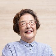 戸田 奈津子