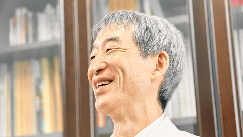 石井 一成