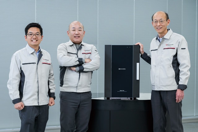 チームの力で新市場を切り拓く　分析装置での材料の耐候性評価を効率化する世界初の前処理装置