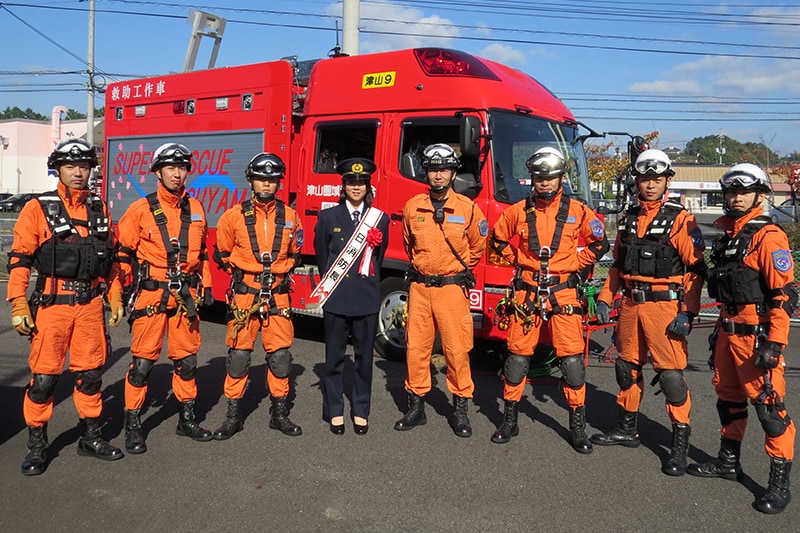 隊員との集合写真