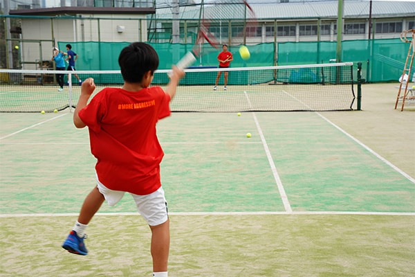 永田選手とラリーする参加者