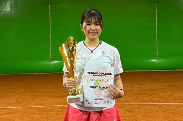 菰方里菜選手
