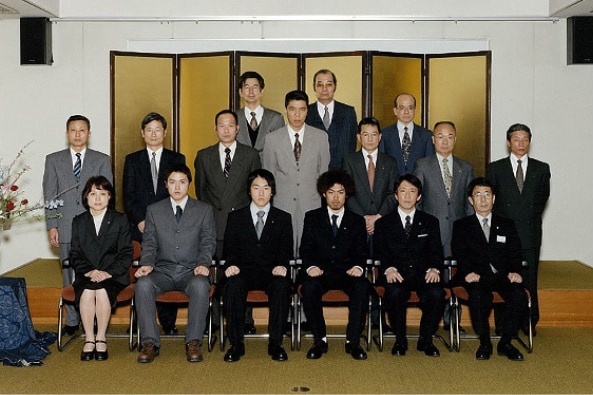 工科学校修了式にて(前列左から2人目)