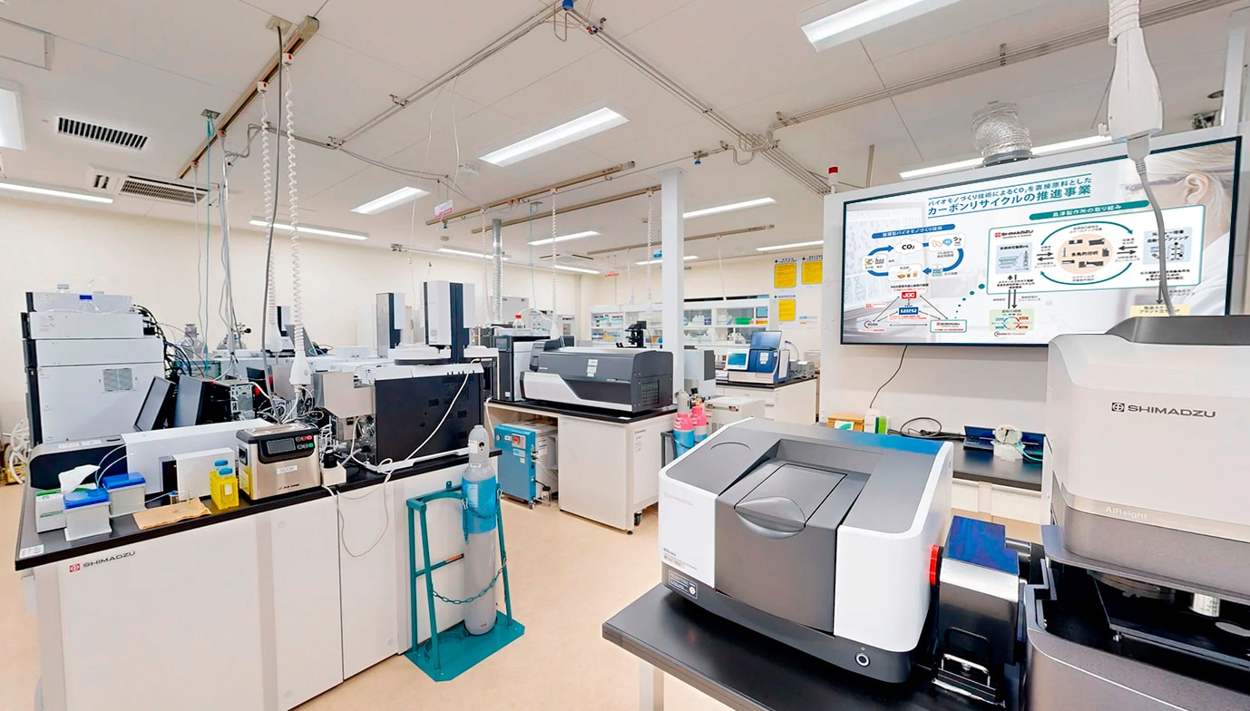 モーダルで開きます