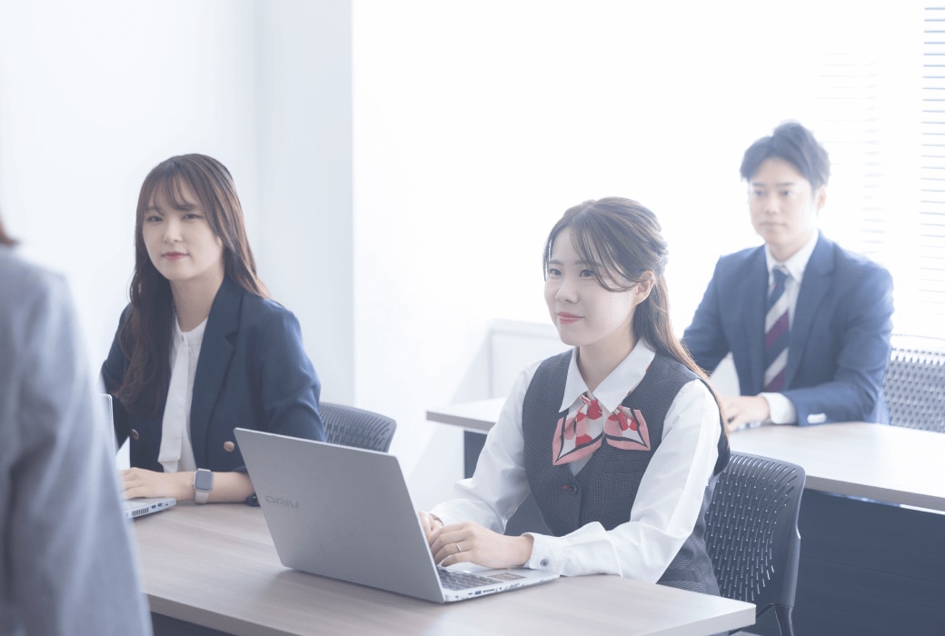 新人教育やハイテク機器の技術研修には力を注いでいます