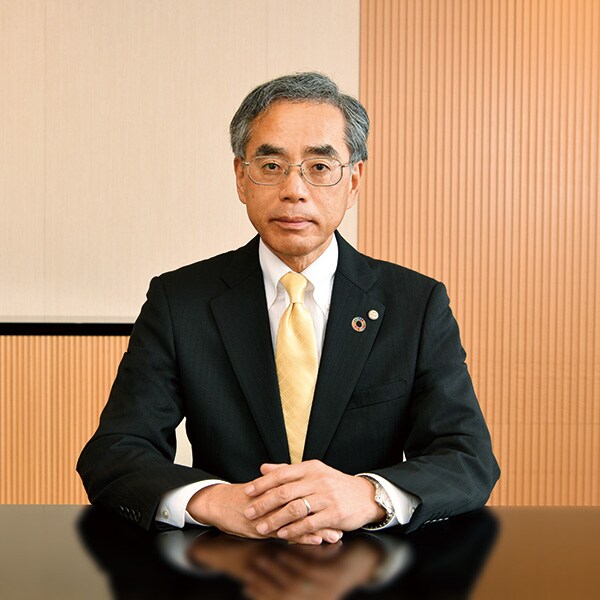 代表取締役社長 山本 靖則