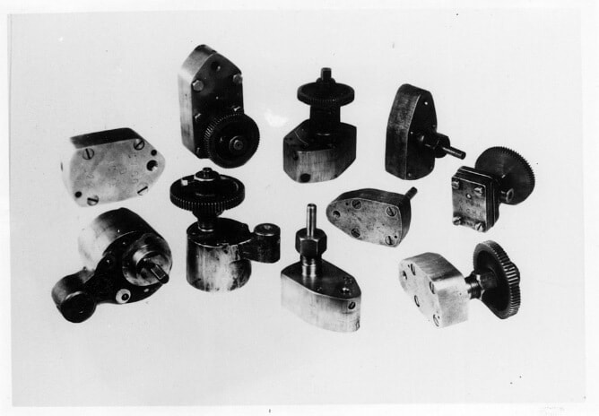 繊維機械(紡糸用ポンプ・ノズル)製造開始