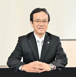 代表取締役社長 上田 輝久