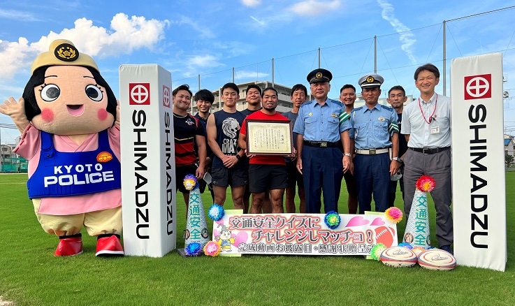 京都府中京警察署の交通安全運動に協力し、同署長から感謝状が贈呈