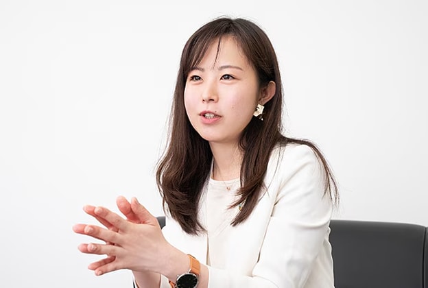 手をつなごう  田中 小由紀