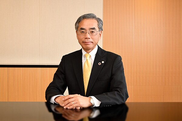 代表取締役社長 山本 靖則