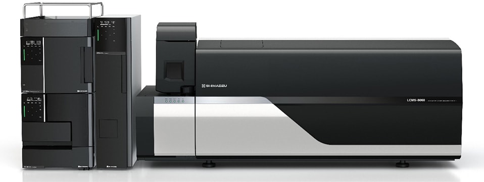 写真：液体クロマトグラフ質量分析計「LCMS-8060」