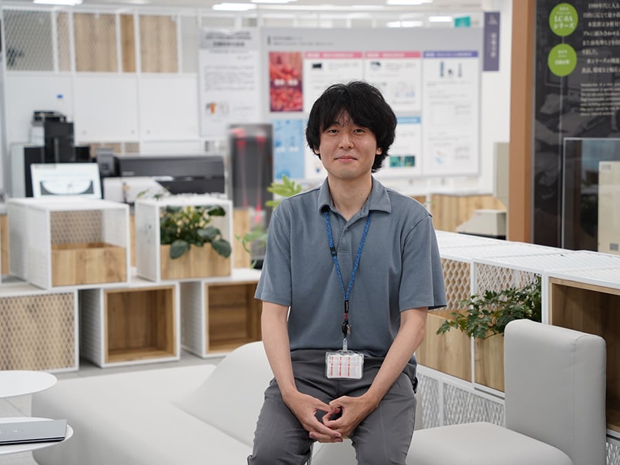 分析計測事業部 技術部 イメージンググループの金本和樹