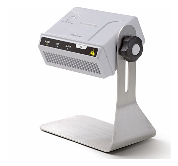 製品写真：アルゴンガス環境で除電効果のあるコロナ放電式イオナイザ「STABLO-AP-Ar」（専用スタンド使用時）