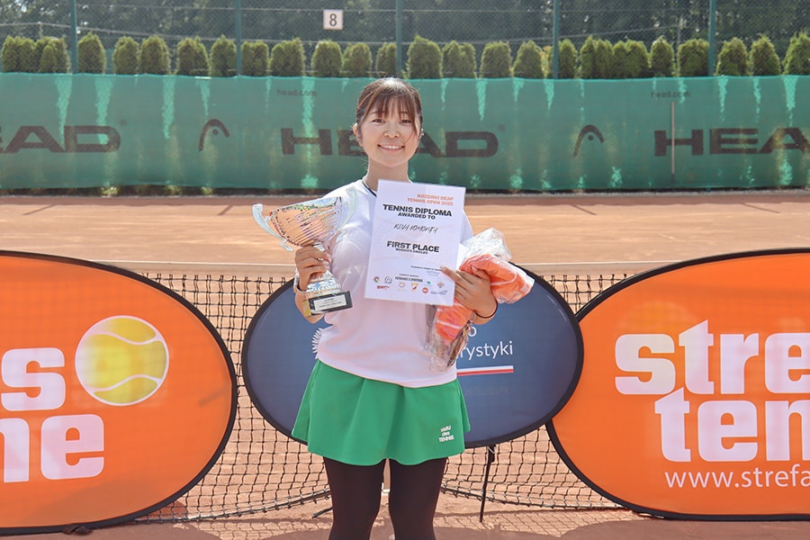 菰方里菜選手
