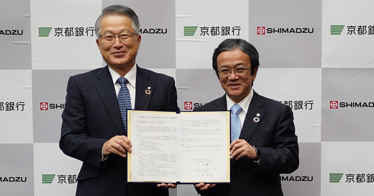 Amazon.co.jp: バイアウト: 産業と金融の複合実務 : 佐山 展生