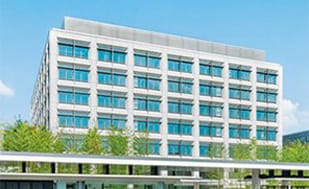 本社棟(三条工場)