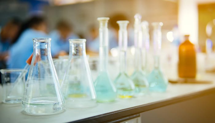 日本の理化学教育の発展、診療放射線技師教育の進歩に貢献