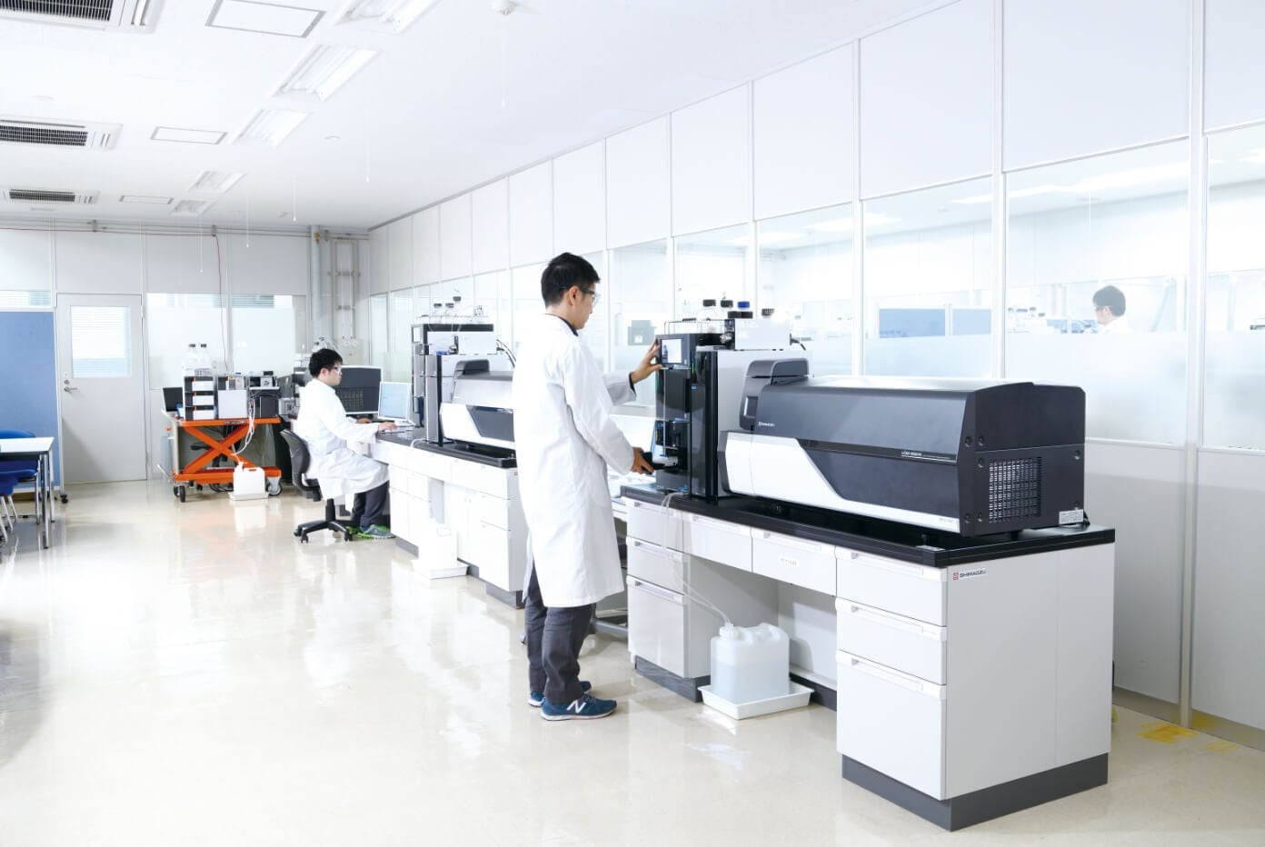 液体クロマトグラフ質量分析計 LCMS-8060RX