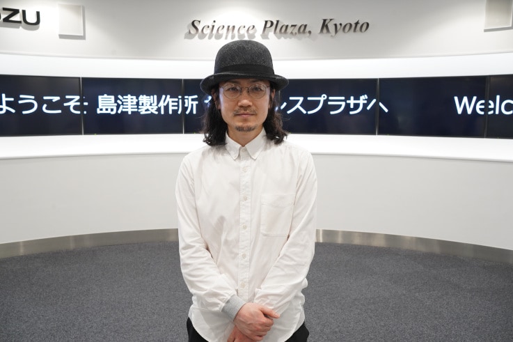 島津製作所とコラボレーションするアーティスト・Kikoh Matsuuraさん