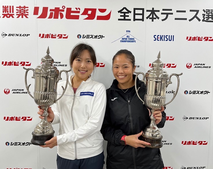今西選手と「SHIMADZU Breakers」の大前綾希子