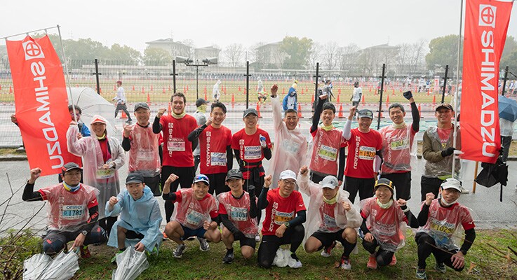 「京都マラソン」に参加した島津ランナー