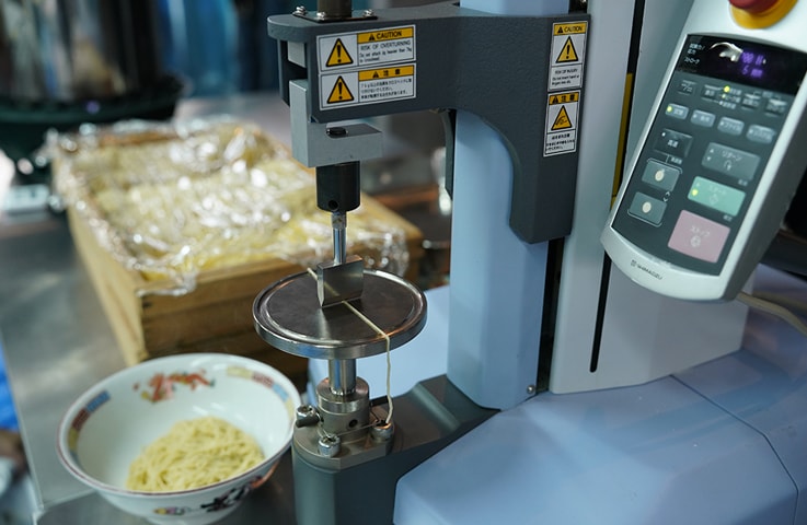 EZ-Testを使用した撮影の様子(写真提供:東映株式会社)