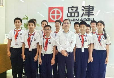 日本語を第一外国語として学ぶ上海市甘泉外国語中学校の生徒