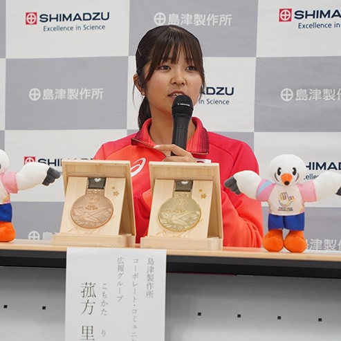 テニス競技ダブルスで金 東京2025デフリンピック | SHIMADZU TODAY