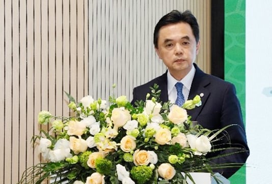 青山功基