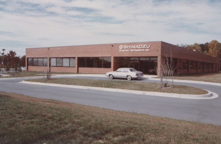 1983年に新社屋で現地生産を開始した