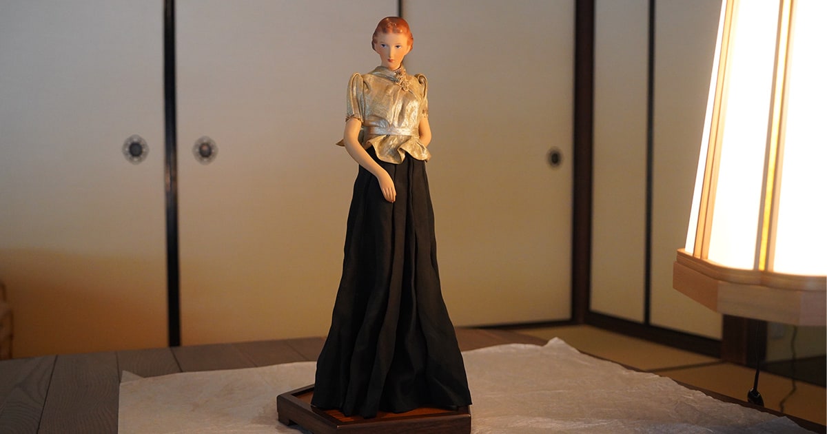 百日草　マネキン　人台 島津マネキン誕生から100年現存する日本最古の国産マネキンを展示