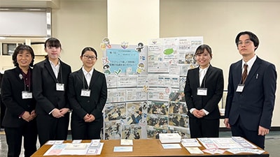 カードゲームで放射線について学ぶラジトレと制作した学生