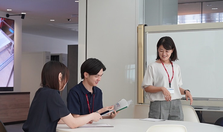 環境経営に関する取りまとめの様子
