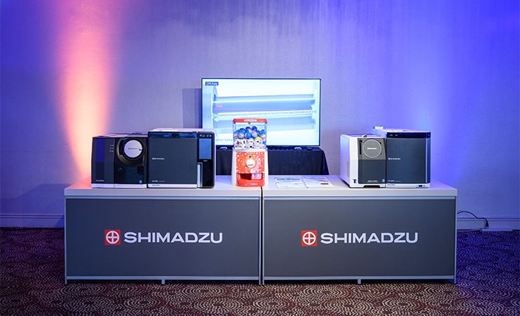 左からGCMS-TQ8050 RX、FluxEdge GC-2060、GCMS-QP2050、GC-2050