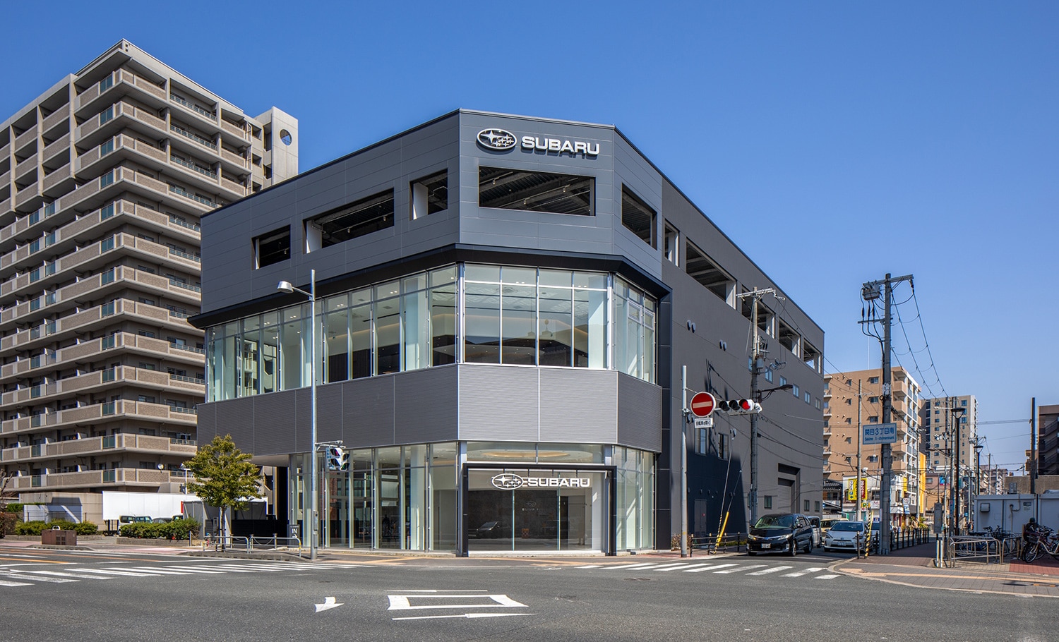 大阪スバル城東店