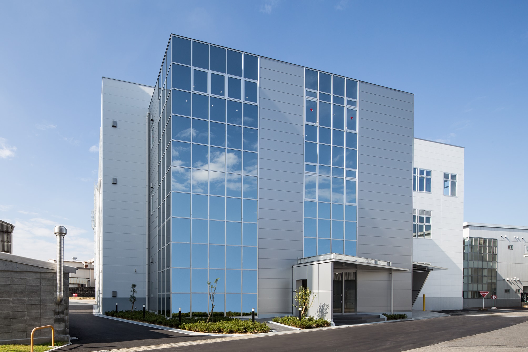 株式会社島津製作所　瀬田事業所　西1号館
