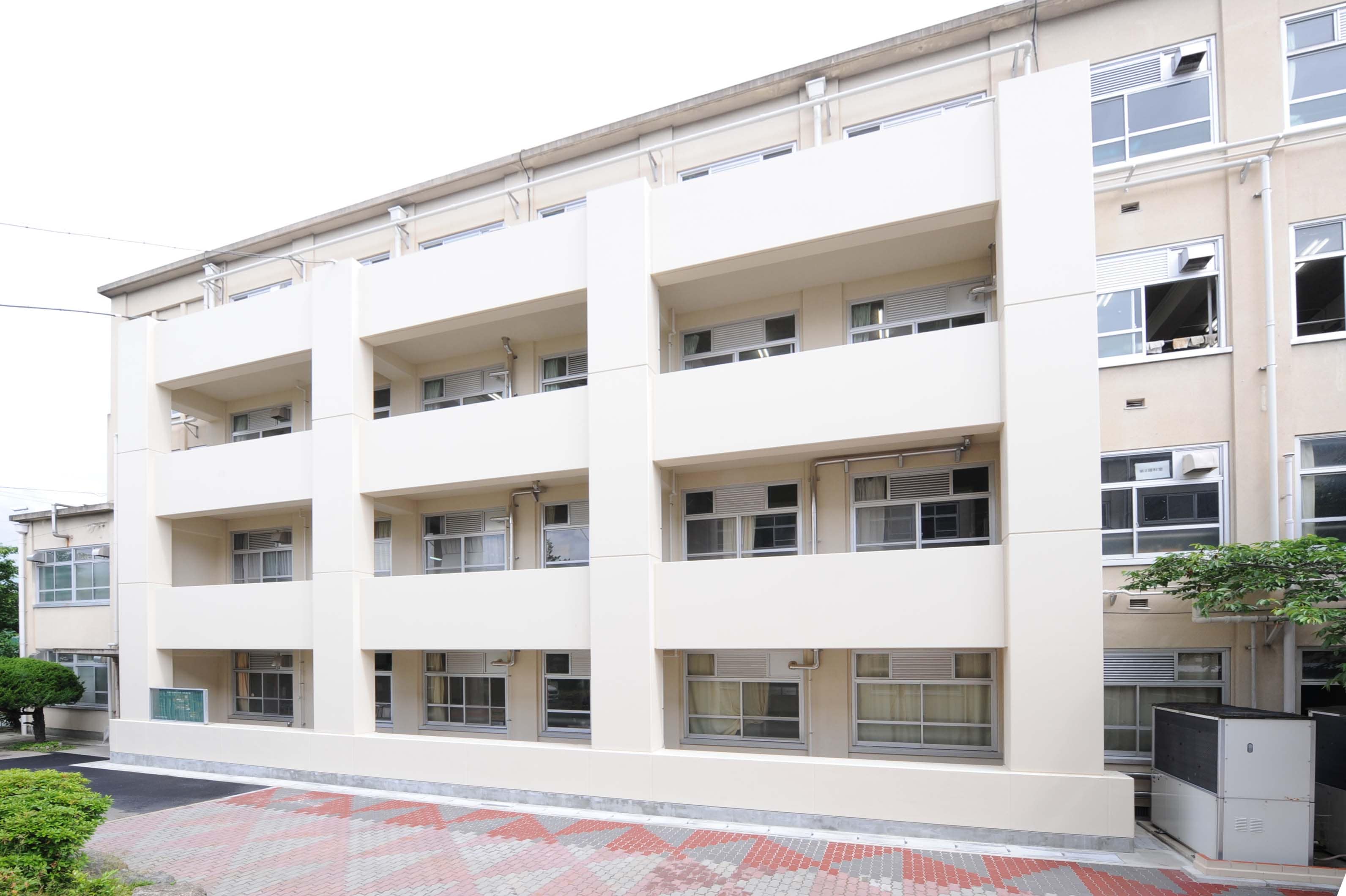 京都市立桃陵中学校（耐震補強）